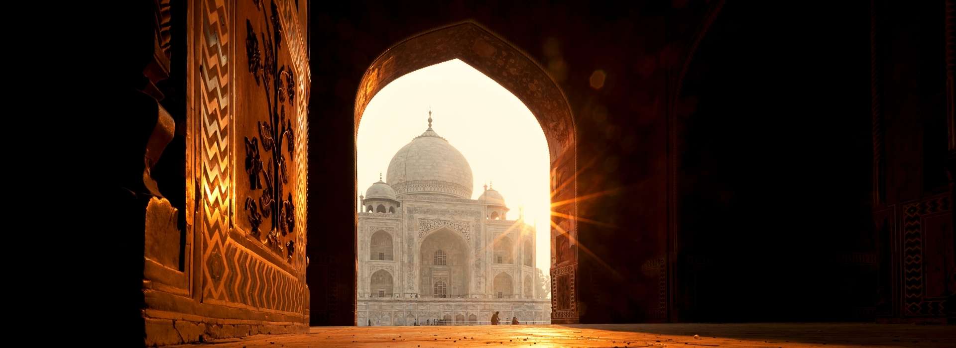 Sunrise Taj Mahal Tour From Delhi